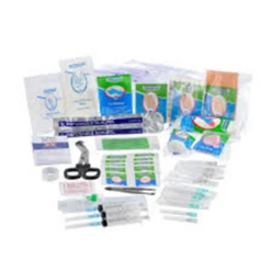 Care Plus First Aid Kit - Adventurer -Outdoor Kampeerartikelen Winkel 2391969 8714024383132 3